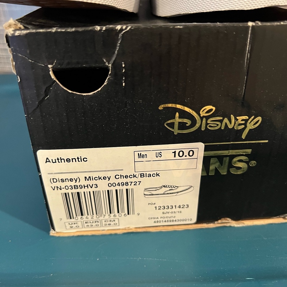 Disney Mickey Vans Red and Black Sneakers mens size 10 - Picture 2 of 7